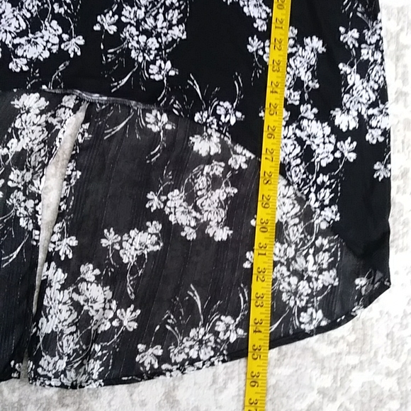 Roz & Ali Floral High Low Tunic Top L Black White - Picture 16 of 16
